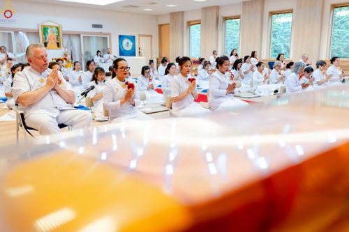 ภาพ No.254118:วันที่ 12 ตุลาคม พ.ศ. 2568 พิธีทอดกฐินวัดพระธรรมกายบูโรส ประเทศสวีเดน