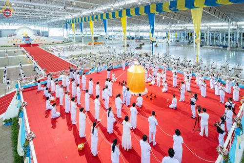 พิธีจุดเทียนใจ ไฟนิรันดร์ อนันตชัย วันอาทิตย์ที่ 25 สิงหาคม พ.ศ.2567 วัดพระธรรมกาย จ.ปทุมธานี