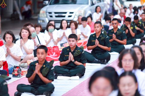 ภาพ No.237364:วันที่ 9-10 สิงหาคม พ.ศ. 2568 การเตรียมงาน เก็บงาน ของเจ้าหน้าที่ทุกสถานะ ในงานมหาสังฆทาน ตักบาตรพระ 10,000 รูป ใจกลางเมืองหาดใหญ่ จ.สงขลา