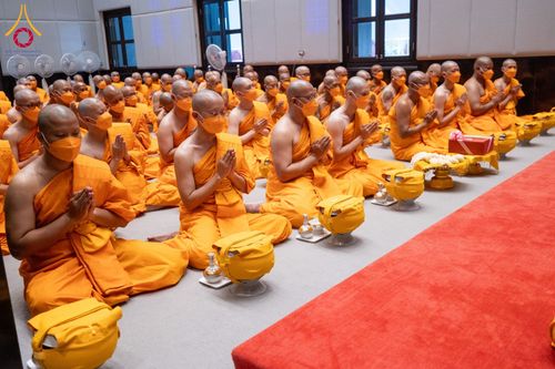 ภาพ No.62137:พิธีอุปสมบทในโครงการอุปสมบทหมู่ บูชาธรรมหลวงพ่อธัมมชโย พ.ศ.2567 ณ อุโบสถ วัดพระธรรมกาย จ.ปทุมธานี วันที่ 13-15 เมษายน พ.ศ. 2567