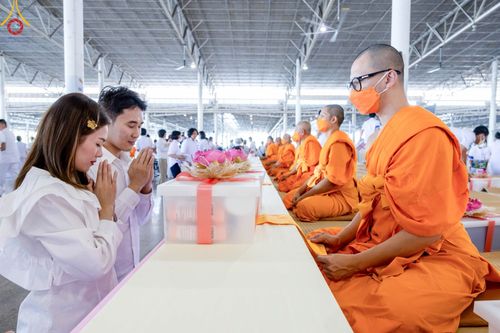 ภาพ No.102419:พิธีถวายอุปกรณ์ทำความสะอาด ณ บ้านแก้วเรือนทองคุณยายอาจารย์ฯ วัดพระธรรมกาย วันเสาร์ที่ 16 ธันวาคม พ.ศ. 2566