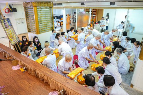 ภาพ No.68077:พิธีบรรพชาสามเณร รุ่นที่ 9 ประจำปี 2565 ณ วัดพระธรรมกายฮ่องกง ประเทศสาธารณรัฐประชาชนจีน วันที่ 24 ธันวาคม พ.ศ. 2565