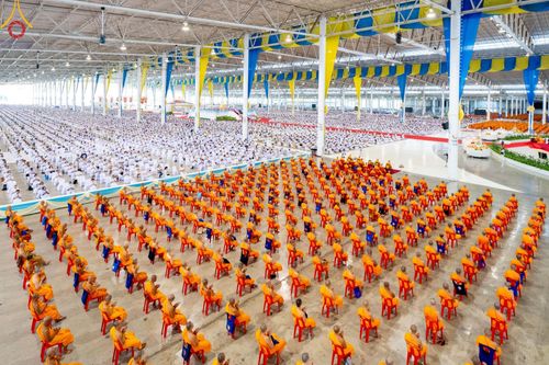 ภาพ No.159184:พิธีบูชาข้าวพระ ในวันอาทิตย์ต้นเดือน วันที่ 6 ตุลาคม พ.ศ. 2567 ณ สภาธรรมกายสากล วัดพระธรรมกาย