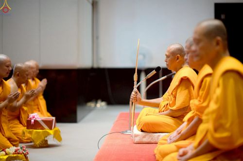 ภาพ No.229175:วันเสาร์ที่ 14 มิถุนายน พ.ศ. 2568 พิธีบรรพชา , พิธีถวายบาตร , พิธีอุปสมบท ในโครงการบรรพชาอุปสมบทหมู่ ผู้บริหารรุ่นที่ 15 และ อุดมศึกษา รุ่นที่ 52 ณ โบสถ์พระไตรปิฎก วัดพระธรรมกาย