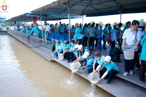 ภาพ No.150519:ชมรมจิตอาสาอนุรักษ์สิ่งแวดล้อม จัดกิจกรรมสหวาระเดือนเกิด ประจำเดือน สิงหาคม วันจันทร์ที่ 26 สิงหาคม พ.ศ. 2567