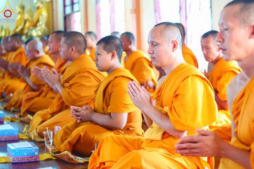 ภาพ No.200405:พิธีทอดผ้าป่าทำนุบำรุงศาสนสถาน ณ วัดผาสุการาม ตำบลบางไทรป่า อำเภอบางเลน จังหวัดนครปฐม ในโครงการธรรมยาตรา กตัญญูบูชา มหาปูชนียาจารย์ พระมงคลเทพมุนี(สด จนฺทสโร) พระผู้ปราบมาร อนุสรณ์สถาน 7 แห่ง ปีที่ 13 วันที่ 22 มกราคม พ.ศ. 2568