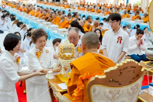 ภาพ No.233552:วันจันทร์ที่ 7 กรกฎาคม พ.ศ. 2568 จังหวัดบุรีรัมย์รวมใจ สัมมนาคณะสงฆ์ เพื่อฟื้นฟูพระพุทธศาสนา  โครงการทอดกฐินสามัคคีทั่วไทย 30,000 วัด ประจำปีพุทธศักราช 2568 และพิธีถวายมหาสังฆทาน 300 กว่าวัด โดยคณะศิษยานุศิษย์ บูชาธรรม 81 ปี หลวงพ่อธัมมชโย  ณ วัดกลาง พระ