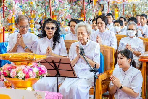 ภาพ No.167086:พิธีทอดกฐิน ณ วัดอัยยิการาม จ.ปทุมธานี ในโครงการกฐินสามัคคีทั่วไทย 30,000 วัด บูชาธรรม 80 ปี หลวงพ่อธัมมชโย โดยคณะศิษยานุศิษย์วัดพระธรรมกาย วันที่ 23 ตุลาคม พ.ศ. 2567