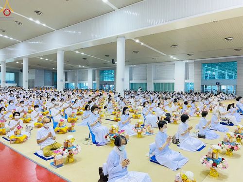 ภาพ No.85795:พิธีถวายคิลานเภสัชและอุปกรณ์การแพทย์ บูชาธรรมเนื่องในวันธรรมชัย วันที่ 19 สิงหาคม พ.ศ. 2566 ณ ห้องแก้วสารพัดนึก วัดพระธรรมกาย