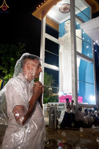 ภาพ No.141937:PhotoStory มหาศรัทธา ธรรมยาตราศรีลังกา EP.7 พิธีจุดวิสาขประทีป 6 วัด ถวายเป็น พุทธบูชา  โครงการสยาม-ลังกา ธรรมยาตรา  ฉลองเทศกาลวิสาขบูชาแห่งชาติ ศรีลังกา วันที่ 16 เดือนมิถุนายน พ.ศ. 2567