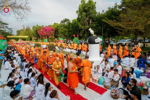 ภาพ No.206787:พิธีตักบาตรพระ 1,000 รูป ปืที่ 7 วันอาทิตย์ที่ 9 กุมภาพันธ์ พ.ศ. 2568 ณ วัดห้วยตองสัก อำเภอจอมทอง จังหวัดเชียงใหม่