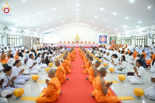 ภาพ No.278121:วันเสาร์ที่ 6 ธันวาคม พ.ศ. 2568 พิธีเวียนประทักษิณ ขอขมามอบผ้าไตร บรรพชาอุปสมบทหมู่ธรรมทายาท จำนวน 53 รูป โครงการอุปสมบทหมู่ รุ่นบูชาธรรมมหาปูชนียาจารย์ ประจำปี 2568 จังหวัดสระบุรี