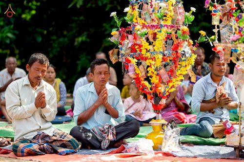 ภาพ No.257532:วันที่ 17 ตุลาคม พ.ศ. 2568 พิธีทอดกฐินสมทบวัดกัลยาณมิตรต่างประเทศ  บูชาธรรม 81 ปี หลวงพ่อธัมมชโย ณ ศูนย์ปฏิบัติธรรมไมตรีปูร์ เมืองคาร์การชารี ประเทศบังกลาเทศ 