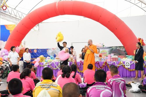 ภาพ No.106901:วันรวมพลังเด็กดี V-Star ผู้นำฟื้นฟูศีลธรรมโลก ยะลา ณ ศูนย์ปฏิบัติธรรมและอบรมเยาวชนเมืองยะลา วันที่ 27 ธันวาคม พ.ศ. 2566