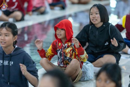 ภาพ No.186060:กิจกรรมวันรวมพลังเด็กดี V-Star ผู้นำฟื้นฟูศีลธรรมโลก จังหวัดแพร่ ณ ธุดงคสถานพรรัตนะแพร่ ต.แม่เกิ๋ง อ.วังชิ้น จังหวัดแพร่ วันที่ 23 ธันวาคม พ.ศ. 2567