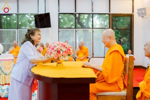 ภาพ No.221400:วันอาทิตย์ที่ 27 เมษายน พ.ศ. 2568 พิธีเจริญพระพุทธมนต์สมโภชดวงแก้วธรรมชัย เนื่องในโอกาสบูชาธรรม 81 ปีหลวงพ่อธัมมชโย อัญเชิญประดิษฐานเนื่องในโอกาสสถาปนาวัดพระธรรมกายไอซ์แลนด์ ณ อาคารปลูกศรัทธา 1 วัดพระธรรมกาย อำเภอคลองหลวง จังหวัดปทุมธานี