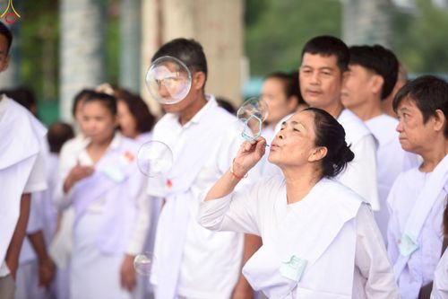 ภาพ No.249004:วันที่ 26-28 กันยายน พ.ศ. 2568 โครงการอบรมอุบาสกแก้ว อุบาสิกาแก้ว รุ่นที่ 3 ตัวแทนทอดกฐินสามัคคีทั่วไทย 30,000 วัด  ณ ศูนย์ปฏิบัติธรรมวิหารแดง อ.วิหารแดง จ.สระบุรี