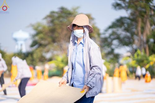 ภาพ No.112477:V.11 สามารถ การเตรียมงาน เก็บงาน การรับบุญของเจ้าหน้าที่หน่วยงานต่างๆ เพื่อโครงการธรรมยาตรา กตัญญูบูชา มหาปูชนียาจารย์ พระมงคลเทพมุนี (สด จนฺทสโร) พระผู้ปราบมาร อนุสรณ์สถาน 7 แห่ง ปีที่ 12 ระหว่างวันที่ 2 - 31 มกราคม พ.ศ.2567