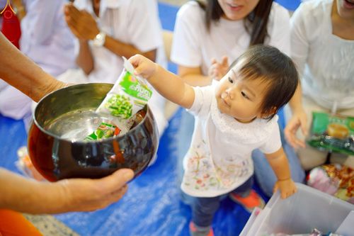 ภาพ No.227895:วันอาทิตย์ที่ 1 มิถุนายน พ.ศ. 2568 พิธีตักบาตร , พิธีบูชาข้าวพระ ณ วัดพระธรรมกาย จ.ปทุมธานี