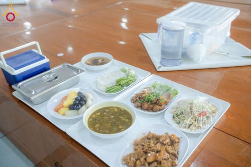 ภาพ No.265936:วันพุธที่ 5 พฤศจิกายน พ.ศ. 2568 (วันพระ ขึ้น 15 ค่ำ เดือน 12) พิธีบุพเปตพลี ครั้งที่ 172 ร่วมอุทิศบุญแด่หมู่ญาติที่ล่วงลับไปแล้ว และสืบทอดอายุพระพุทธศาสนา ณ หอฉันคุณยายอาจารย์ฯ วัดพระธรรมกาย