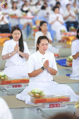 ภาพ No.162157:พิธีถวายภัตตาหารเมนูสวรรค์ เนื่องในวันออกพรรษา (ขึ้น 15 ค่ำ เดือน 11) วันพฤหัสบดีที่ 17 ตุลาคม พ.ศ. 2567 ณ หอฉันคุณยายอาจารย์ฯ วัดพระธรรมกาย