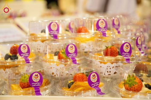 ภาพ No.202329:พิธีถวายภัตตาหารเป็นสังฆทาน แด่พระธรรมยาตรา ณ วัดพระธรรมกาย ตำบลคลองสาม อำเภอคลองหลวง จังหวัดปทุมธานี ในโครงการธรรมยาตรา กตัญญูบูชา มหาปูชนียาจารย์ พระมงคลเทพมุนี(สด จนฺทสโร) พระผู้ปราบมาร อนุสรณ์สถาน 7 แห่ง ปีที่ 13 วันที่ 27 มกราคม พ.ศ. 2568