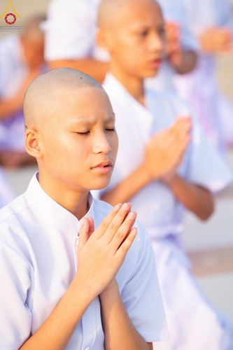 ภาพ No.214976:วันเสาร์ที่ 5 เมษายน พ.ศ. 2568 พิธีเวียนประทักษิณรอบพระมหาธรรมกายเจดีย์  พิธีวันทาเจดีย์ พิธีขอขมาและมอบผ้าไตร ในโครงการบรรพชาสามเณรฟื้นฟูพระพุทธศาสนาทั่วไทย , โครงการหน่อแก้วเปรียญธรรม รุ่นที่ 13 ,  โครงการสามเณรยุวธรรมทายาท รุ่นที่ 33 , โครงการสามเณรมั