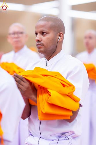 ภาพ No.217217:วันเสาร์ที่ 12 เมษายน พ.ศ. 2568 พิธีบรรพชา พิธีขอศีลและขอนิสสัย พิธีมอบบาตร ในโครงการอุปสมบทหมู่ บูชาธรรมหลวงพ่อธัมมชโย, โครงการธรรมทายาท ระดับอุดมศึกษา รุ่นที่ 52 ,  โครงการบวชพระนานาชาติ AEC & WAB CEO รุ่นที่ 4 ณ วัดพระธรรมกาย