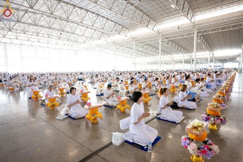 ภาพ No.131615:พิธีร่วมบุญบรรพชาสามเณร 5,000 รูป ณ บ้านแก้วเรือนทองคุณยาย สภาธรรมกายสากล วัดพระธรรมกาย วันเสาร์ที่ 23 มีนาคม พ.ศ. 2567