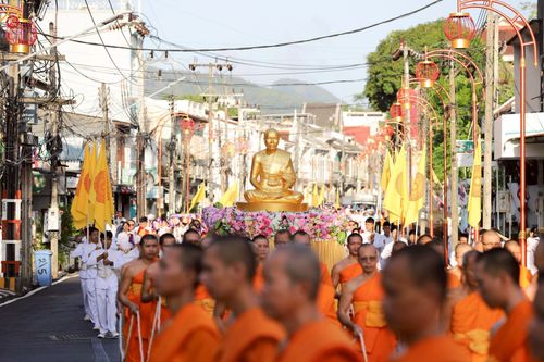 ภาพ No.248744:วันที่ 20 กันยายน พ.ศ. 2568 พิธีอัญเชิญรูปหล่อหลวงปู่วัดปากน้ำ ภาษีเจริญ จากวัดมงคลนิมิตร พระอารามหลวง เพื่อประดิษฐาน ณ วิหารพระมงคลเทพมุนี (สด จนฺทสโร)  ศูนย์ปฏิบัติธรรมภูเก็ต จ.ภูเก็ต