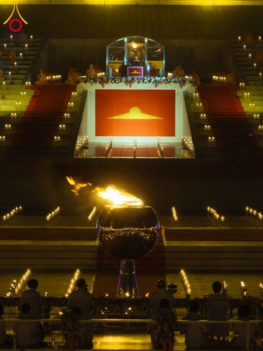 ภาพ No.312425:วันอังคารที่ 3 มีนาคม พ.ศ.2569 พิธีเวียนประทักษิณและจุดมาฆประทีป (ภาพชุดที่ 2) ณ ลานธรรมพระมหาธรรมกายเจดีย์ วัดพระธรรมกาย