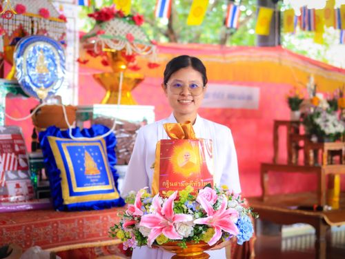 ภาพ No.284000:วันเสาร์ ที่ 1 พฤศจิกายน 2568 พิธีทอดกฐินสามัคคีทั่วไทย โดยคณะศิษยานุศิษย์ บูชาธรรม 81 ปี หลวงพ่อธัมมชโย ณ วัดทุ่งศาลา ต.บ้านเก่า อ.เมือง​กาญจนบุรี​ จ.กาญจนบุรี​