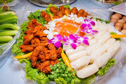 ภาพ No.303617:วันที่ 27 มกราคม พ.ศ. 2569 พิธีถวายภัตตาหารเป็นสังฆทาน แด่พระธรรมยาตรา ณ วัดพระธรรมกาย  จังหวัดปทุมธานี ในโครงการธรรมยาตรา กตัญญูบูชา มหาปูชนียาจารย์ พระมงคลเทพมุนี(สด จนฺทสโร) พระผู้ปราบมาร อนุสรณ์สถาน 7 แห่ง ปีที่ 14