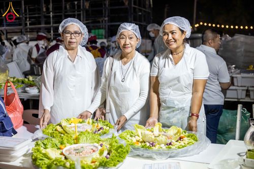 ภาพ No.296611:วันที่ 18 มกราคม พ.ศ. 2569 พิธีถวายภัตตาหารเป็นสังฆทาน แด่พระธรรมยาตรา ณ วัดโบสถ์บน ต.บางคูเวียง จ.นนทบุรี อนุสรณ์สถานลำดับที่ 4 สถานที่เกิดด้วยกายธรรม ในโครงการธรรมยาตรา กตัญญูบูชา มหาปูชนียาจารย์ พระมงคลเทพมุนี(สด จนฺทสโร) พระผู้ปราบมาร อนุสรณ์สถาน 7 แ