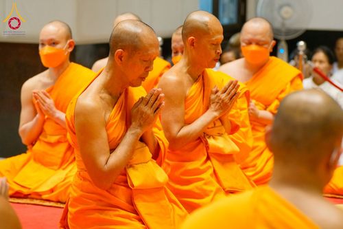 ภาพ No.62192:พิธีอุปสมบทในโครงการอุปสมบทหมู่ บูชาธรรมหลวงพ่อธัมมชโย พ.ศ.2567 ณ อุโบสถ วัดพระธรรมกาย จ.ปทุมธานี วันที่ 13-15 เมษายน พ.ศ. 2567