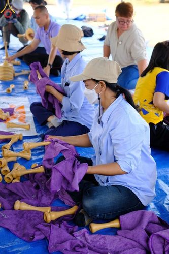 ภาพ No.127531:V.31 ทุ่มเทเพื่อบางกล่ำ การเตรียมงานของเจ้าหน้าที่หน่วยงานต่างๆ  เพื่องานธรรมยาตราอัญเชิญพระบรมสารีริกธาตุ ประดิษฐาน ณ มหารัตนเจดีย์สิริปทุมสวรรค์ (เจดีย์อริยพุทธะ 5 พระองค์) ณ ศูนย์ปฏิบัติธรรมภาคใต้ อ.บางกล่ำ จ.สงขลา ระหว่างวันที่ 9-10 มีนาคม พ.ศ. 2567