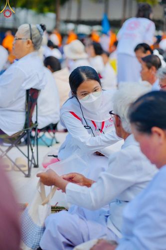 ภาพ No.203048:V.51 สารพัดV สารพัดดี ที่คลองบางนางแท่น ในโครงการธรรมยาตรา กตัญญูบูชา มหาปูชนียาจารย์ พระมงคลเทพมุนี(สด จนฺทสโร) พระผู้ปราบมาร อนุสรณ์สถาน 7 แห่ง ปีที่ 13 ระหว่างวันที่ 2-31 มกราคม พ.ศ. 2568