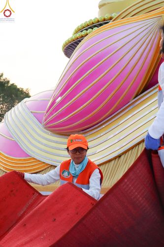 ภาพ No.111687:V.10 เก่งกล้า การเตรียมงาน เก็บงาน การรับบุญของเจ้าหน้าที่หน่วยงานต่างๆ เพื่อโครงการธรรมยาตรา กตัญญูบูชามหาปูชนียาจารย์ พระมงคลเทพมุนี (สด จนฺทสโร) พระผู้ปราบมาร อนุสรณ์สถาน 7 แห่ง ปีที่ 12 ระหว่างวันที่ 2 - 31 มกราคม พ.ศ.2567