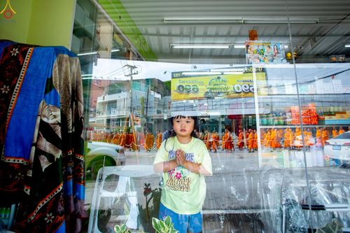 ภาพ No.239255:วันอาทิตย์ที่ 17 สิงหาคม พ.ศ. 2568 พิธีอัญเชิญรูปเหมือนพระมงคลเทพมุนี (สด จันทสโร) ณ ศาลากลางจังหวัดเลย ถึงลานพญานาค สวนสาธารณะกุดป่อง อ.เมือง จ.เลย