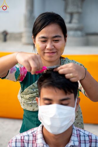 ภาพ No.127676:Photo Story ปฐมบรรพชาชาวพุทธมาร์มา Episode 2/5 วันที่ 6-7 กุมภาพันธ์ พ.ศ. 2567  โครงการบรรพชาครั้งประวัติศาสตร์ แห่งเทือกเขาจิตตะกอง  ครั้งแรกของชาวพุทธมาร์มา บังกลาเทศ บูชาธรรม 80 ปีหลวงพ่อธัมมชโย ณ วัดธัมจักร อรัญกุฏิ เมืองรัมการ์ คาร์กาชารี บังกลาเทศ