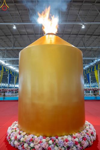 ภาพ No.151526:พิธีจุดเทียนใจ ไฟนิรันดร์ อนันตชัย ณ สภาธรรมกายสากล วัดพระธรรมกาย วันอาทิตย์ต้นเดือนที่ 1 กันยายน พ.ศ. 2567