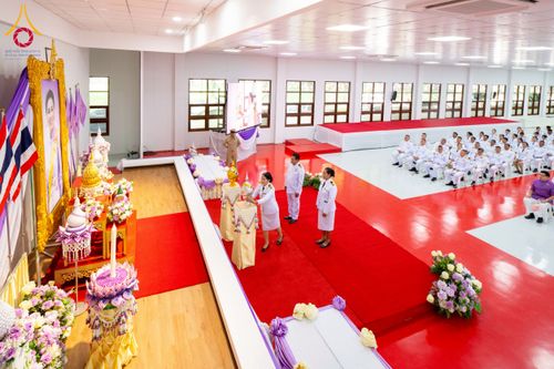 ภาพ No.227163:วันอังคารที่ 3 มิถุนายน พ.ศ. 2568 นายอำเภอคลองหลวง นำพสกนิกรรวมใจภักดิ์ สมเด็จพระนางเจ้าฯ พระบรมราชินี เนื่องในโอกาสวันเฉลิมพระชนมพรรษา ณ อาคารปลูกศรัทธา 2 วัดพระธรรมกาย อ.คลองหลวง จ.ปทุมธานี