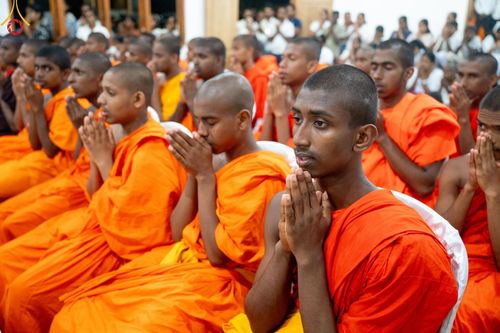 ภาพ No.141127:PhotoStory มหาศรัทธา ธรรมยาตราศรีลังกา EP.6 พิธีจุดวิสาขประทีป 6 วัด ถวายเป็น พุทธบูชา  โครงการสยาม-ลังกา ธรรมยาตรา  ฉลองเทศกาลวิสาขบูชาแห่งชาติ ศรีลังกา  บูชาธรรม 80 ปี หลวงพ่อธัมมชโย วันที่ 16 พฤษภาคม พ.ศ. 2567