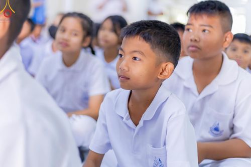 ภาพ No.195136:พิธีทอดผ้าป่าทำนุบำรุงศาสนสถาน ณ วัดไผ่โรงวัว ต.บางตาเถร อ.สองพี่น้อง จ.สุพรรณบุรี ในโครงการธรรมยาตรา กตัญญูบูชา มหาปูชนียาจารย์ พระมงคลเทพมุนี(สด จนฺทสโร) พระผู้ปราบมาร อนุสรณ์สถาน 7 แห่ง ปีที่ 13 วันที่ 13 มกราคม พ.ศ. 2568