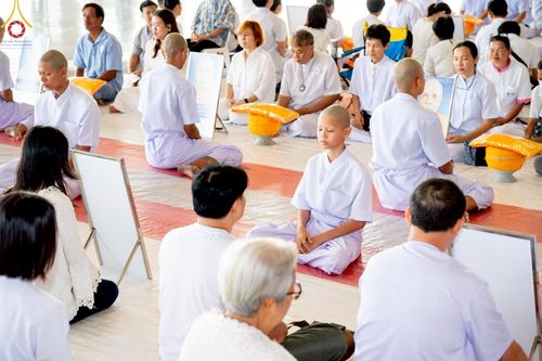 ภาพ No.215031:วันเสาร์ที่ 5 เมษายน พ.ศ. 2568 พิธีเวียนประทักษิณรอบพระมหาธรรมกายเจดีย์  พิธีวันทาเจดีย์ พิธีขอขมาและมอบผ้าไตร ในโครงการบรรพชาสามเณรฟื้นฟูพระพุทธศาสนาทั่วไทย , โครงการหน่อแก้วเปรียญธรรม รุ่นที่ 13 ,  โครงการสามเณรยุวธรรมทายาท รุ่นที่ 33 , โครงการสามเณรมั