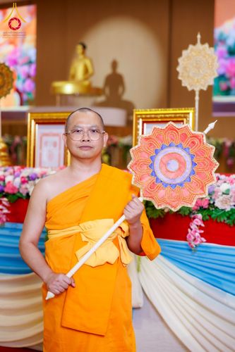 ภาพ No.232593:วันอาทิตย์ที่ 6 กรกฏาคม พ.ศ. 2568 พิธีมุทิตาสักการะพระครูสัญญาบัตร ปีพุทธศักราช 2568 ณ ห้องแก้วสารพัดนึก2 สภาธรรมกายสากล วัดพระธรรมกาย