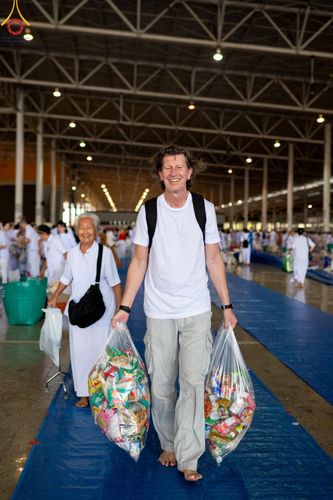 ภาพ No.124505:พิธีตักบาตรในวันมาฆบูชา ณ บ้านแก้วเรือนทองคุณยายฯ วัดพระธรรมกาย จ.ปทุมธานี วันเสาร์ที่ 24 กุมภาพันธ์ พ.ศ. 2567