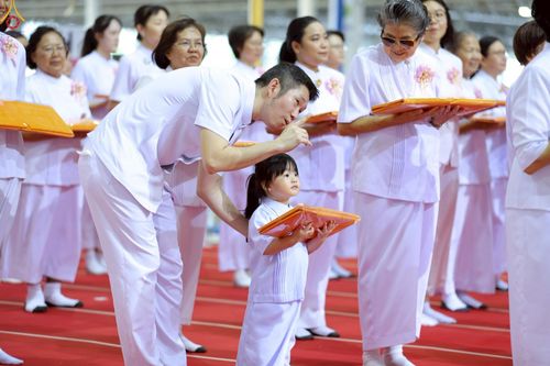 ภาพ No.244007:วันอาทิตย์ที่ 7 กันยายน พ.ศ. 2568 พิธีทอดผ้าป่าสมทบกฐินวัดพระธรรมกาย และสมทบกฐิน 30,000 วัดทั่วไทย ครั้งที่ 2 ณ ห้องแก้วสารพัดนึก 1 วัดพระธรรมกาย