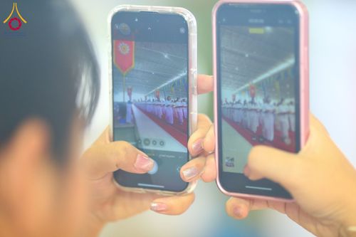 ภาพ No.134383:พิธีทอดผ้าป่าสมทบ มหาสังฆทาน 10,000 วัด ทั่วไทย วันอาทิตย์ต้นเดือนที่ 7 เมษายน พ.ศ.2567 ณ ห้องแก้วสารพัดนึก 1 สภาธรรมกายสากล  วัดพระธรรมกาย จ.ปทุมธานี