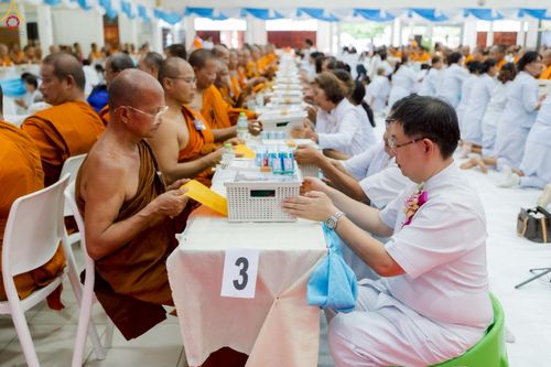 ภาพ No.233607:วันจันทร์ที่ 7 กรกฎาคม พ.ศ. 2568 จังหวัดบุรีรัมย์รวมใจ สัมมนาคณะสงฆ์ เพื่อฟื้นฟูพระพุทธศาสนา  โครงการทอดกฐินสามัคคีทั่วไทย 30,000 วัด ประจำปีพุทธศักราช 2568 และพิธีถวายมหาสังฆทาน 300 กว่าวัด โดยคณะศิษยานุศิษย์ บูชาธรรม 81 ปี หลวงพ่อธัมมชโย  ณ วัดกลาง พระ